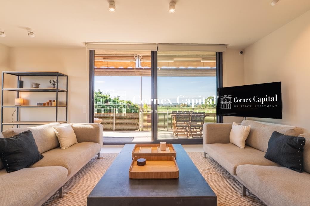 Wonderful renovated apartment for rent in Golf Empordà