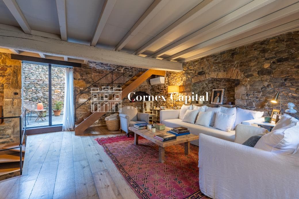 Fantastic holiday stone house in Cruïlles – Baix Empordà