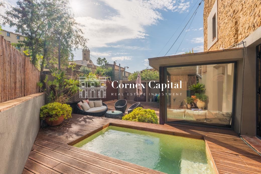 Encantadora casa con piscina privada en Jafre