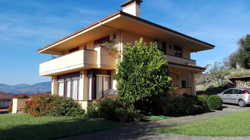 Chalet Individual Carasa Cantabria