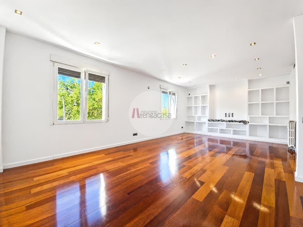 Flat in Madrid