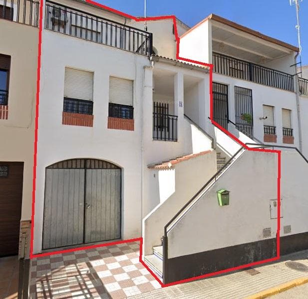 Terraced House in Iznalloz